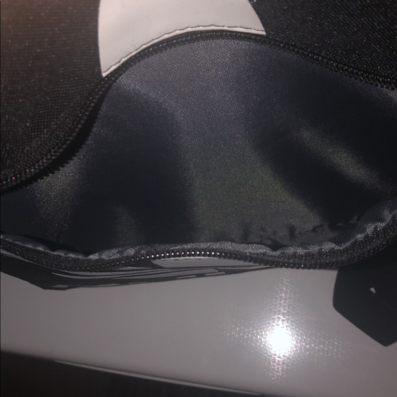 ADIDAS BACKPACK BRAND NEW - Picture 5 of 5